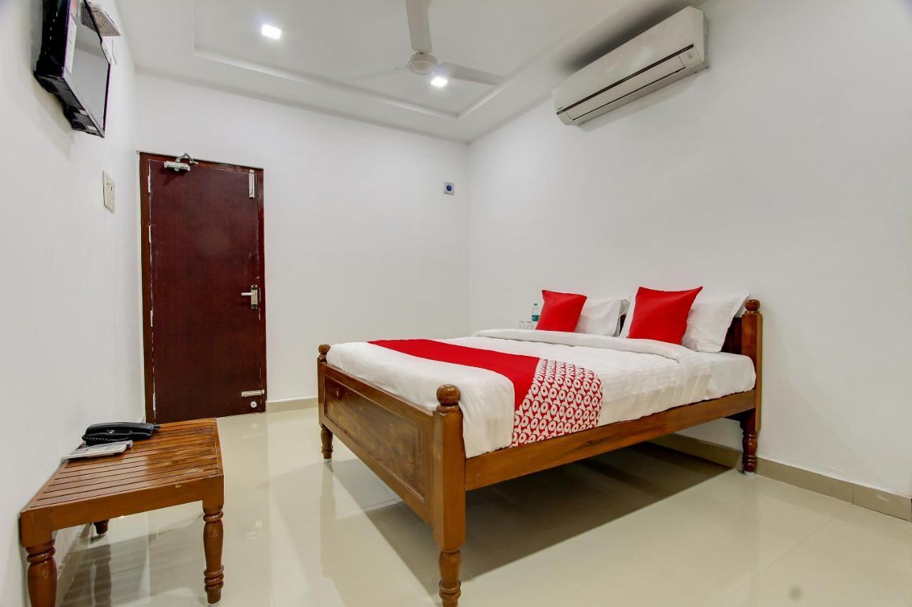 OYO 69625 Mayuraa Residency Otel Kumbakonam Dış mekan fotoğraf