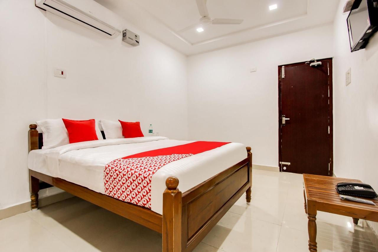 OYO 69625 Mayuraa Residency Otel Kumbakonam Dış mekan fotoğraf