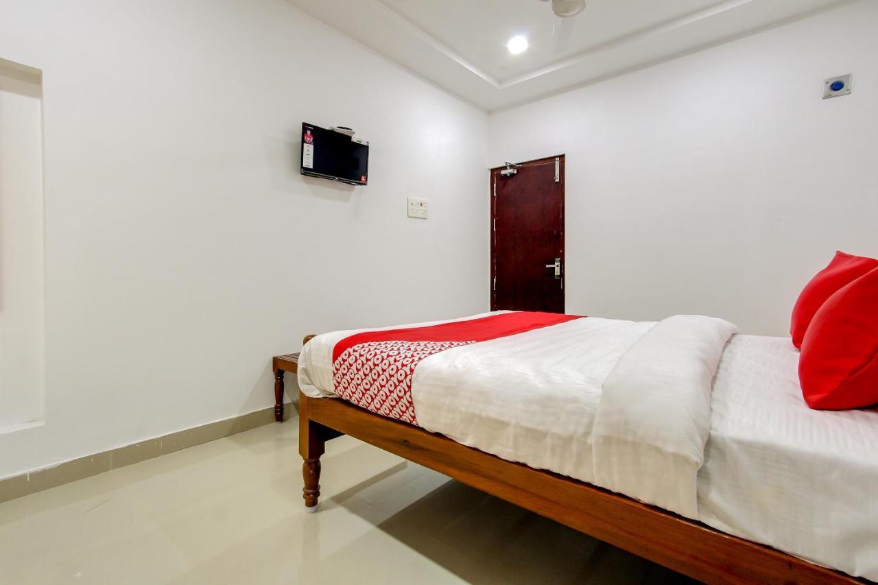 OYO 69625 Mayuraa Residency Otel Kumbakonam Dış mekan fotoğraf